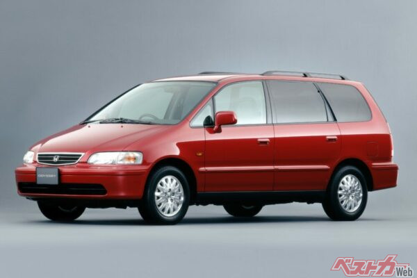 ガイア登場とほぼ同時期にあたる1997年にマイナーチェンジした初代オデッセイ