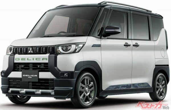 価格は税込183万円～227万円。三菱によると、全体の約5割が4WD車を選択し、9割以上のお客様が上級グレードの「プレミアム」を選択しているそうだ（写真はCHAMONIX パッケージ）
