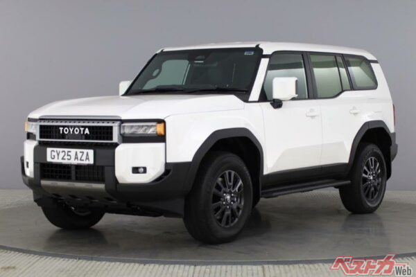 英国で8月発売の新型ランドクルーザー・コマーシャル。商用車だからといって、外装が安っぽくなるなんてこともなし！