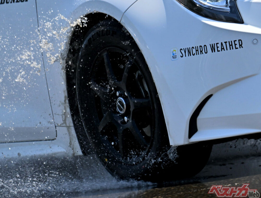 シンクロウェザーすご!! ゲリラ豪雨だってイけちゃう!? 1万キロ走って