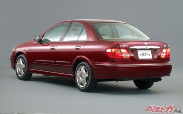 コンパクトながら視覚的にも流麗なスタイルを実現。空力性能の向上と静粛性の確保に配慮している