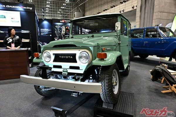 1960年登場のランドクルーザー40。展示されたのはトヨタ博物館所蔵の1974年製FJ40V