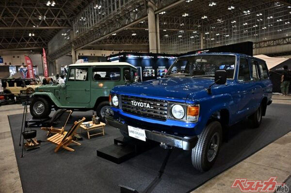 FJ40Vと並んで展示されたFJ60V