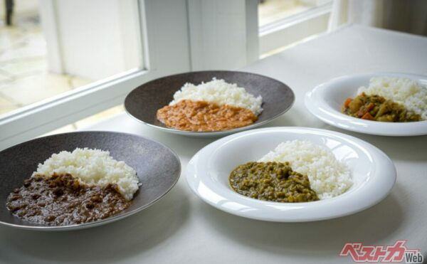 これがレトルトカレーなの!? と思うほどの本格派の4種類。インド出身のスズキ社員が味の監修をしたというから、スパイシーな香りが湧きたってきそうですね～！