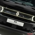 今のBEVに求められるのは『ゆるかわ系』!?　リバイバルした名車「ルノー4」　の癒し度がスゴい!!