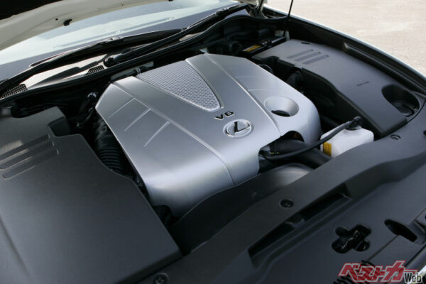 レクサスISやGS、マークXなど幅広い車種に搭載された