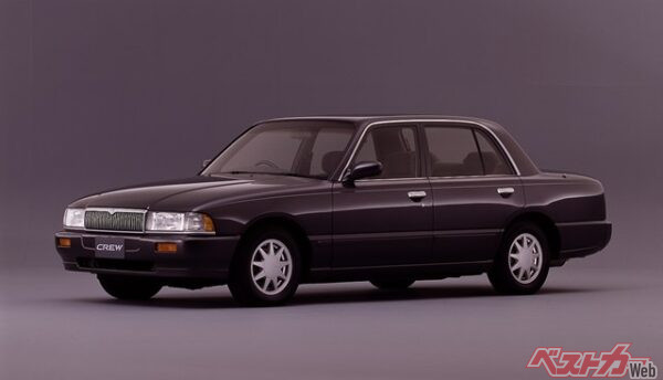 正統派セダンを掲げたクルーサルーン