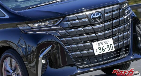 アルファードPHEVはHVよりも183万円高い！　いまや軽も250万円!　そもそもなんで最近の新車価格は爆上がりしているのか？