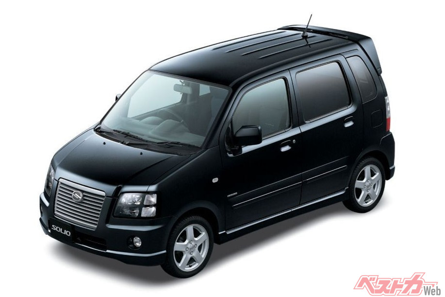 ソリオ単独の名前になったのはなんと2005年のマイナーチェンジの際