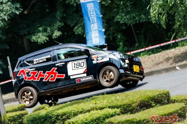 「ウォォォォォ」と歓声が出た片輪走行。親方さすがっす