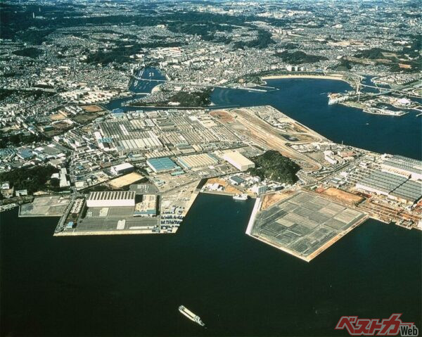 神奈川県横須賀市にある日産自動車追浜工場。東京ドーム37個分という途方もない広さを誇る