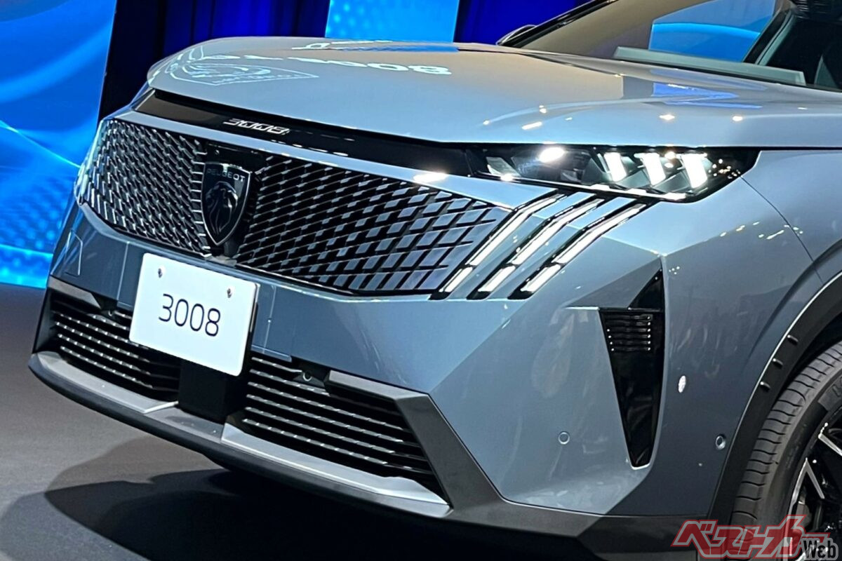 新型プジョー3008が8年ぶり新型!! 500万円切りフランス個性派