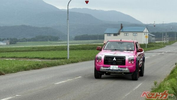 北海道らしい広大な道路は走っていて気持ちがよかったと両選手!!