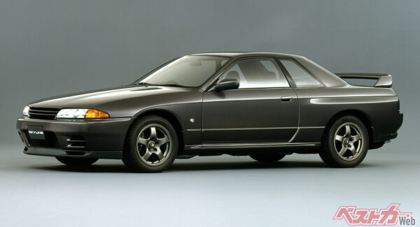 日産 スカイライン（R32型GT-R）注目相場：610万円～790万円。最高値は2000万円を超えるが、総額700万円付近でも修復歴なしの物件は見つかる