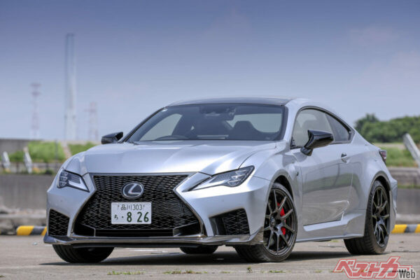 ファイナルエディションがすでに完売している人気モデル RC F