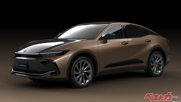 現行世代でいくならトヨタ クラウン クロスオーバー（16代目）。注目相場：360万円～740万円。新型シリーズのなかで最も流通量が多く、相場もこなれているのがコレだ