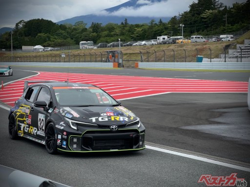 高出力と低燃費を両立した液体水素エンジンGRカローラ