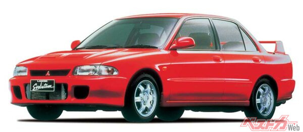 【第1世代】ランサーエボリューションI（1992年）…7528台販売。250ps/31.5kgm。発売当時の価格はGSRで273万8000円、RSが220万8000円だった