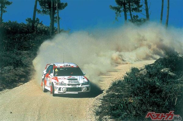 ランエボIV初優勝（1997年ポルトガル）…エボIVでの初優勝もマキネン。1997年のポルトガルラリーで。この年はエボIVで4勝を挙げた