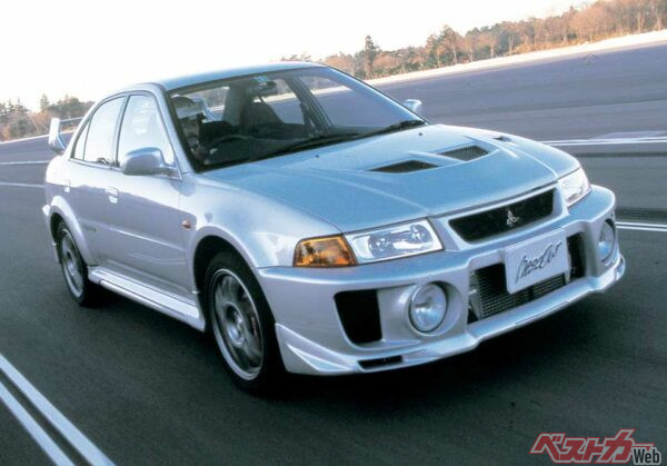 中谷明彦氏が最高のエボに選んだのは1998年登場のランエボV。グループNで格下となるランエボでGT-Rに勝つために中谷氏がさまざまな補強を提案した結果、筑波1分4秒台を記録！