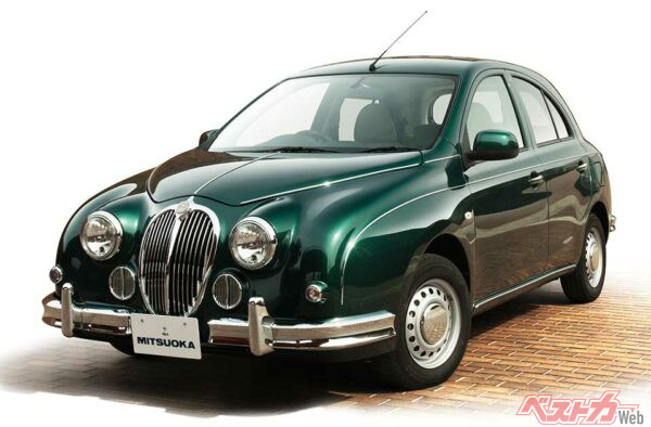 ベースは日産マーチ。エンジンはマーチに準じ1.2L直3を搭載