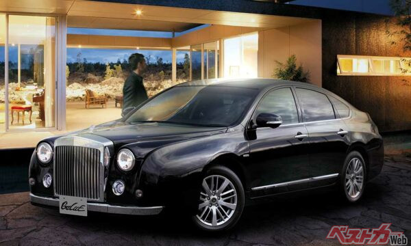 ベースは日産ティアナほか。特別仕様車の「ヴィゴーレ」も設定される