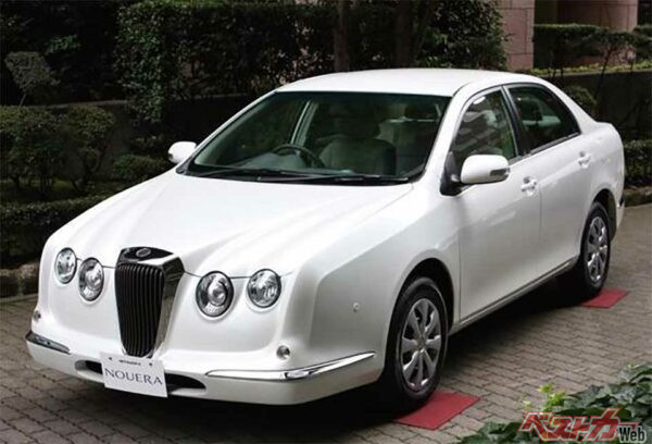 ベースはアコードほか。4WDも設定されていた