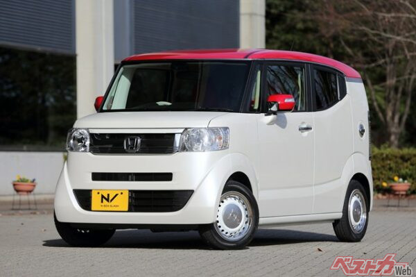 N-BOXよりも低く、クーペの雰囲気を醸し出すかっこよさをもったN-BOXスラッシュ