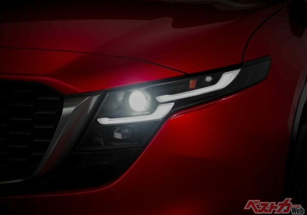 新型CX-5のヘッドライト回り