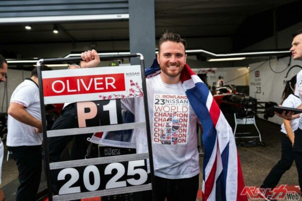 オリバー・ローランド選手は今季、4度の優勝を含む7度の表彰台を獲得。ベルリンの激戦を制してドライバーズタイトルを獲得した