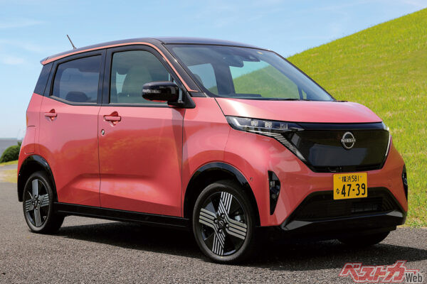 全長3395×全幅1475×全高1655mm、1080kg、M（前64ps/19.9kgm）、バッテリー容量20kWh、一充電航続距離180km（G）