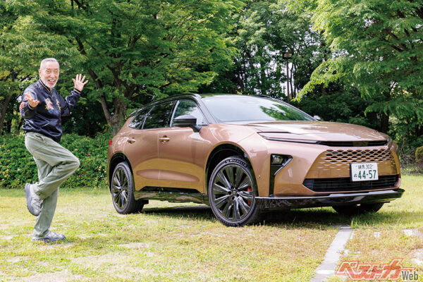 こんなに未来的な外観なのに、テリーさんを少年時代へと引き戻したトヨタ クラウンエステート