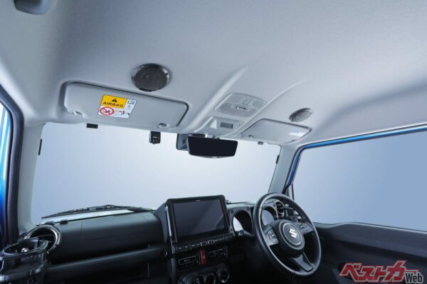 天井にスピーカーを設置することで従来以上の臨場感! 装着例はジムニーシエラ(JB74)