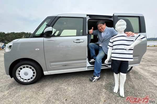 撮影に協力してくれたマネキンくんの身長は122cm。小学校低学年男子のイメージ