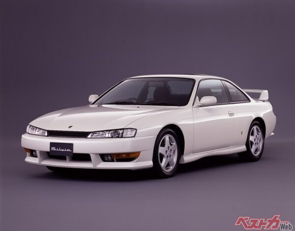 釣り目になり人気を回復したS14シルビアK’sエアロ