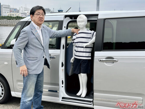 子育て世代やお年寄りには便利なスライドドアだが、車重増加や価格アップなどのデメリットもある