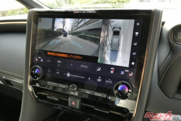 7インチを上回る画面サイズが主流になり、機構的に格納式の採用が難しくなったことと、格納式の必要性が薄れてしまった