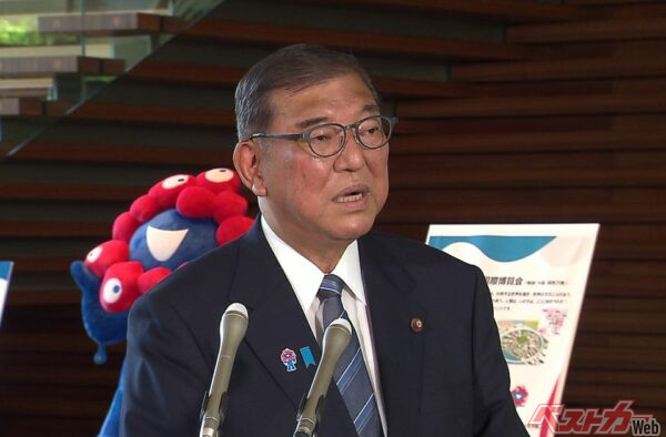 7月23日に官邸内で記者の質問に答える石破茂総理(首相官邸HPより)。「常に交渉というのは、100対0というものではございません。私どもとして、対米黒字を抱える国の中で最大の引下げ幅というものが得られたということは、それは大きな成果だというふうに思っております」と語った