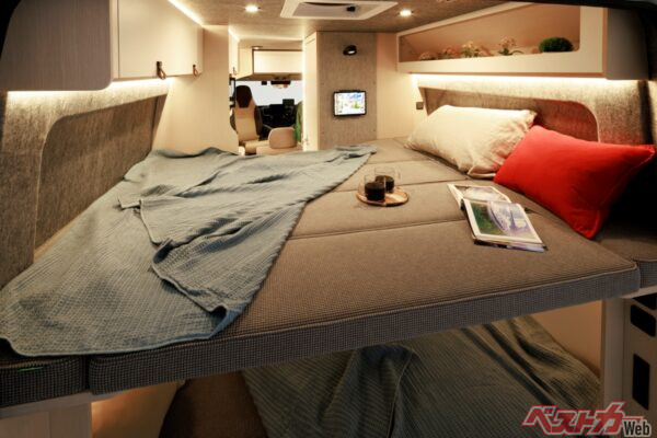 大人でも余裕サイズのベッド