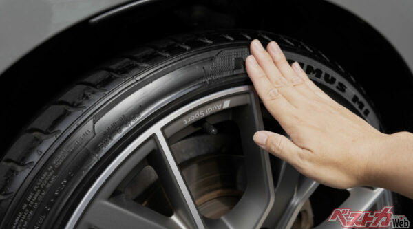 本製品は水性だが、硬化して被膜形成する。まさに塗るではなく纏う時代へ