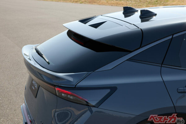 アリア NISMOのシャークフィンアンテナ