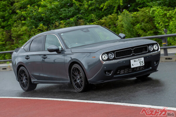 2023年11月にコンセプトモデルとして公開され、一年後の2024年11月に発売されたミツオカ M55 Zero Edition。ベースはホンダ シビックだ