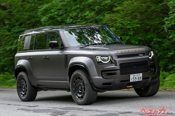 ランドローバー ディフェンダー オクタ。過剰なスペックは勲章なのだ！