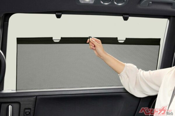 ホンダ純正ロールカーテンシェード復活！ オデッセイ車内の快適