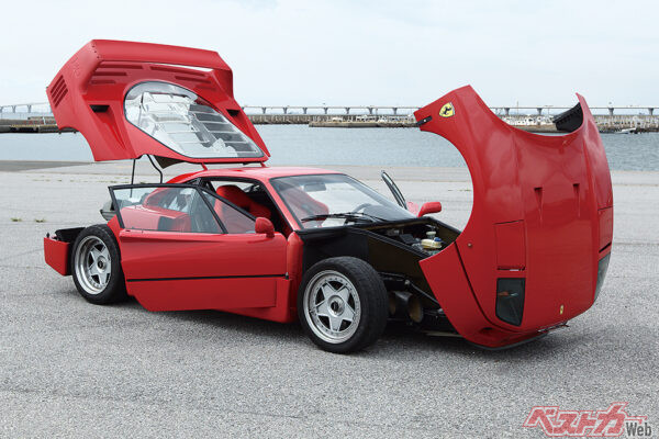 猛暑の真夏でも熱ダレを一切感じさせない。モータースポーツで鍛え抜かれた耐久性もフェラーリの真骨頂だ