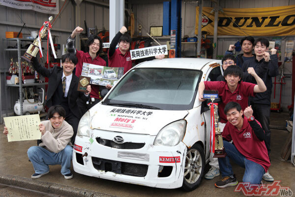 長岡技術科学大学自動車部のみなさん。2024年のフォーミュラジムカーナ全国大会で優勝し、無名の自動車部から一転、追われる立場となった