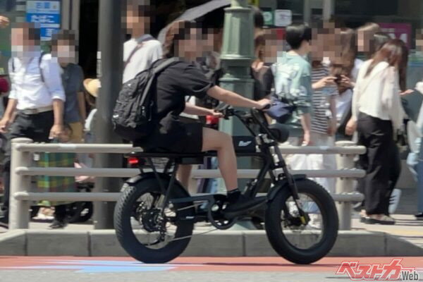 危険な違法電動モペットが野放し！　無責任すぎる利用と販売が招く事故急増と摘発7.3倍の現実