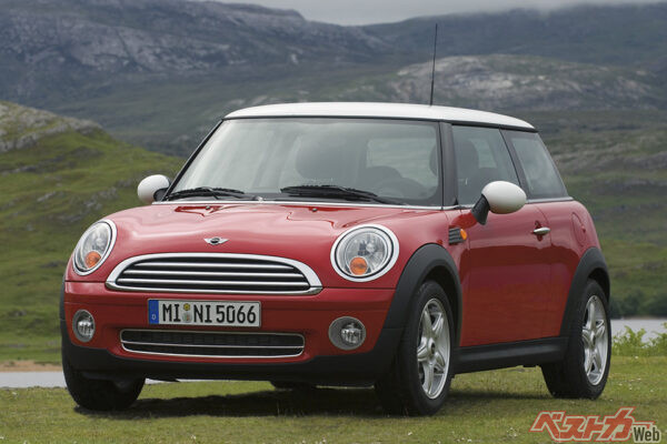 2代目BMW MINI 3ドア（2007年登場）オリジナルミニの可愛さを継承するBMW製2代目