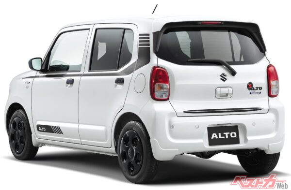 明るいボディ塗色だとブラックとの対比がカッコよすぎる