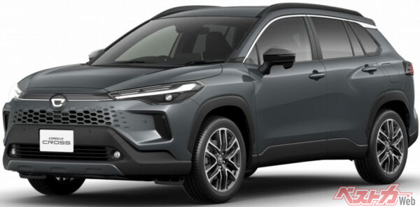 2025年5月に一部改良となったカローラクロス。クラウンエステートなどに似たヘキサゴン模様のボディ同色グリルが採用され、より洗練された印象になった